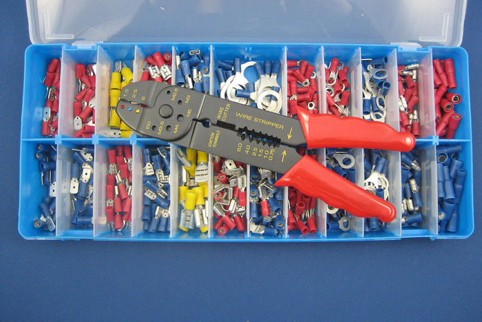 Insulated TERMINAL KIT - Automotive 1976 piece W CRIMP TOOL - Click Image to Close